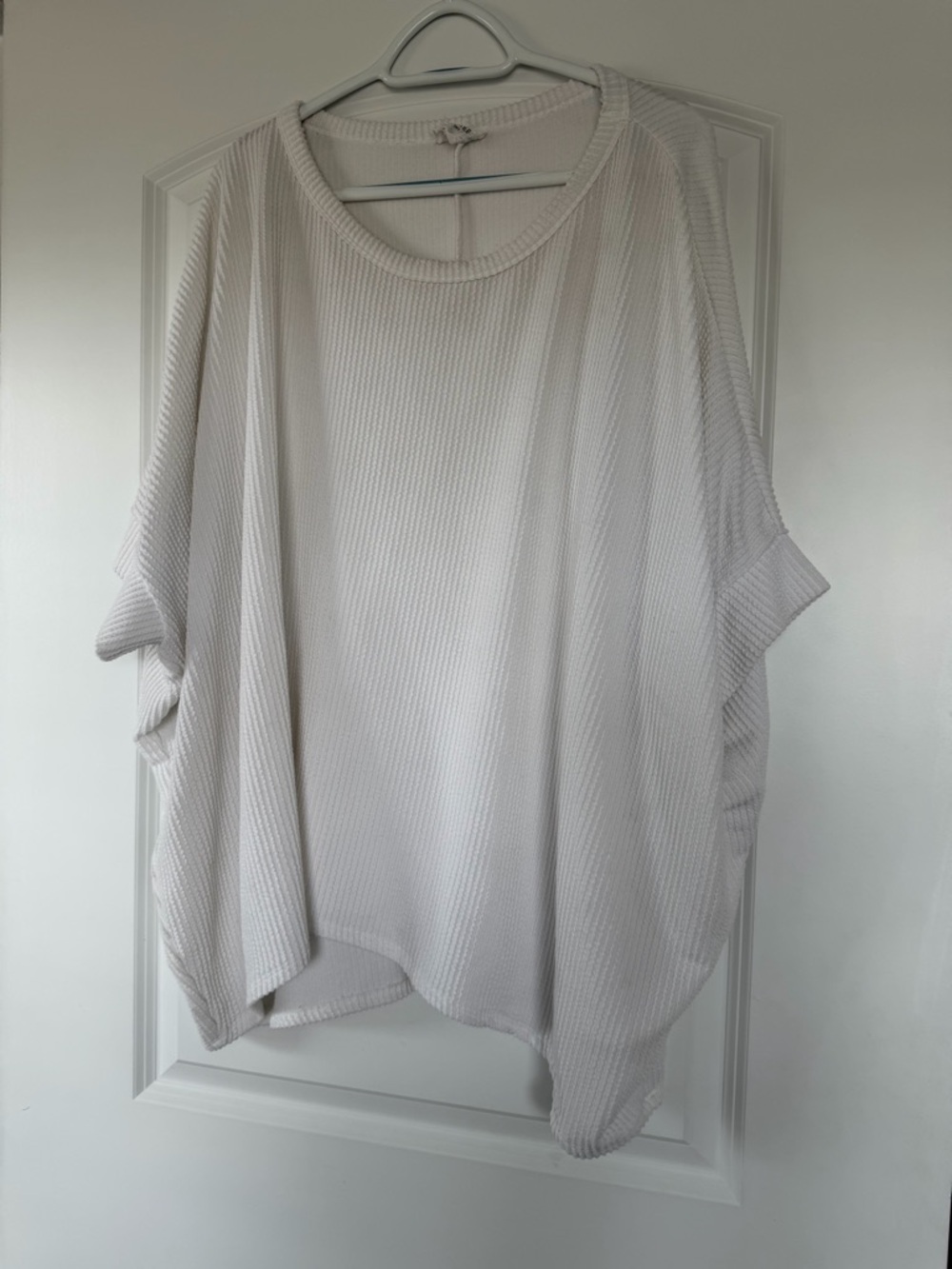 ANDREE BY UNIT White Textured Scoop Neck Tunic